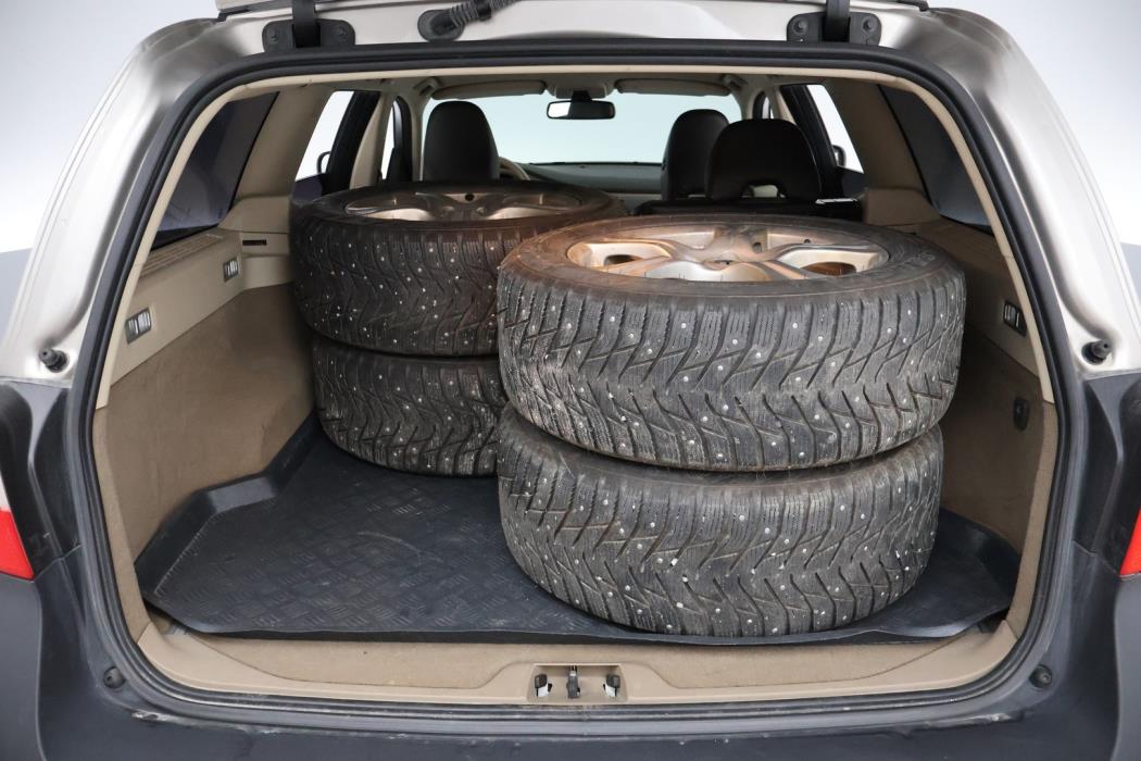 VOLVO XC70 2010