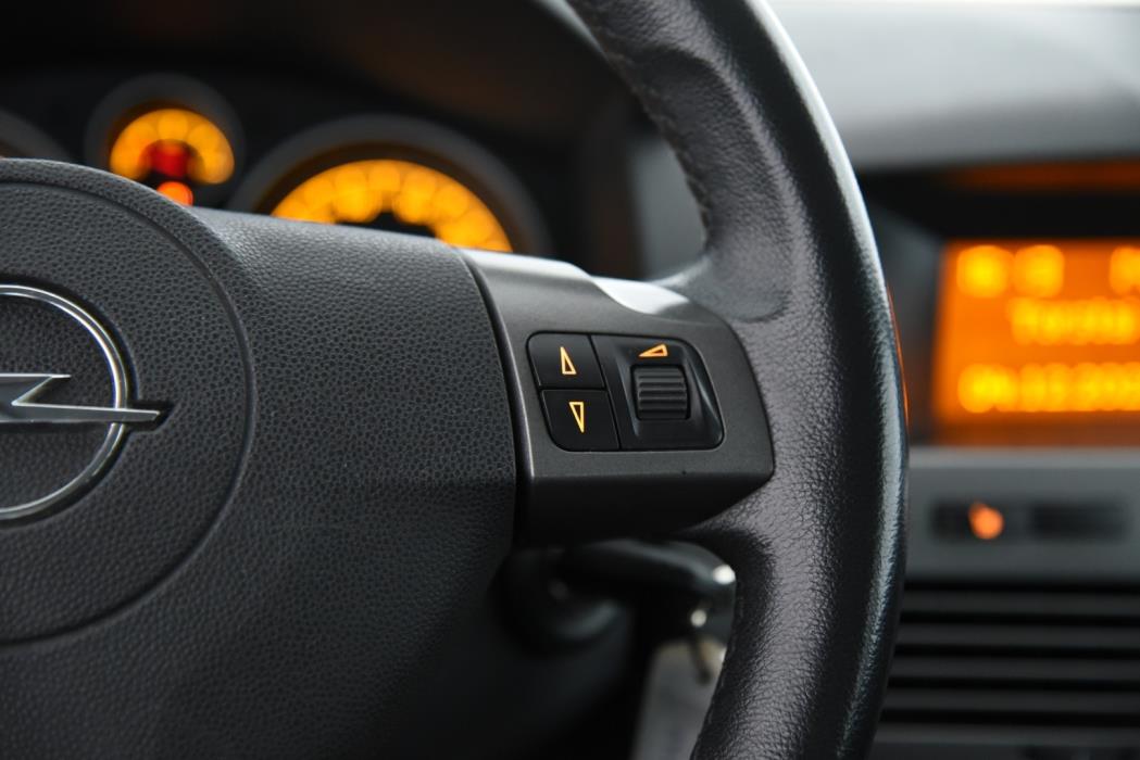 OPEL Astra 2007