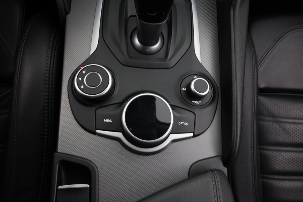 ALFA ROMEO Giulia 2018