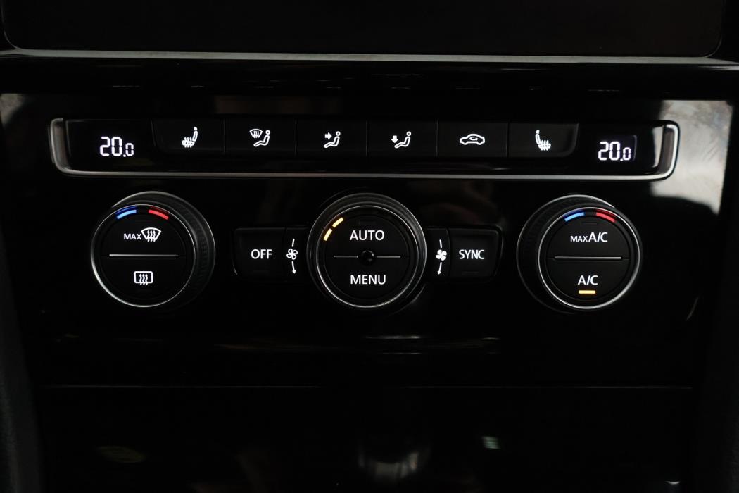 VOLKSWAGEN Golf 2018