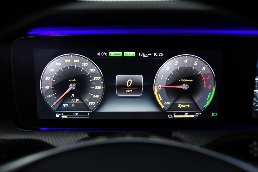 MERCEDES-BENZ E 2017