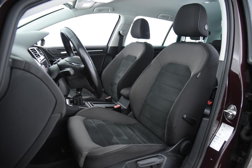 VOLKSWAGEN Golf 2018