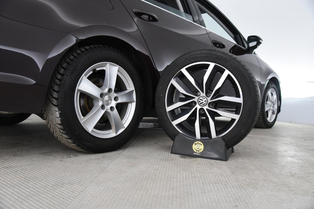 VOLKSWAGEN Golf 2018