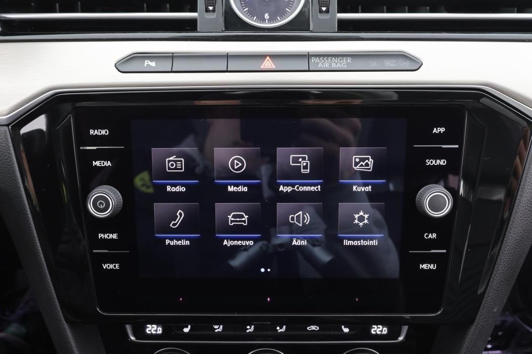 VOLKSWAGEN Passat 2018