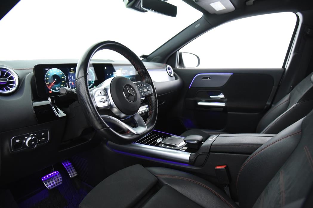 MERCEDES-BENZ EQA 2021