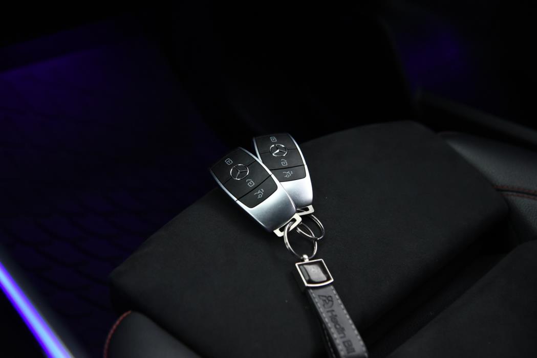 MERCEDES-BENZ EQA 2021