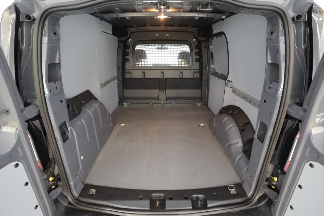 VOLKSWAGEN Caddy 2023