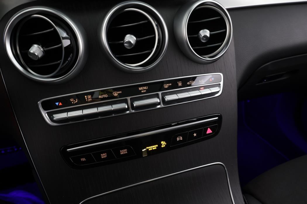 MERCEDES-BENZ GLC 2021