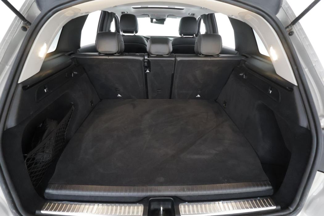 MERCEDES-BENZ GLC 2021