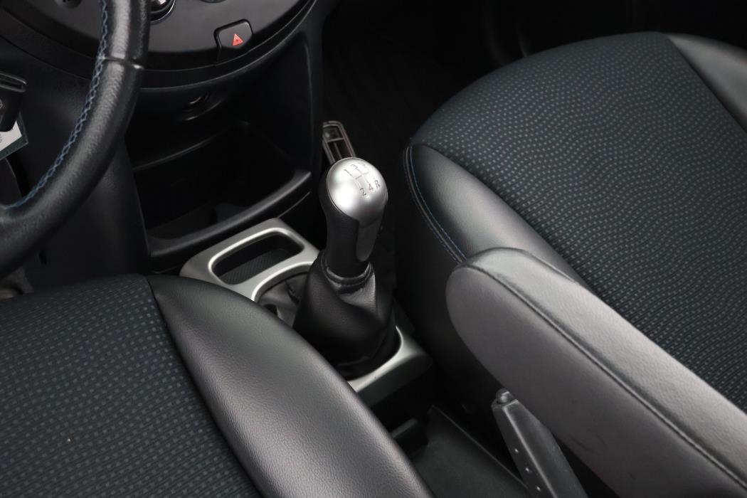 NISSAN Note 2013