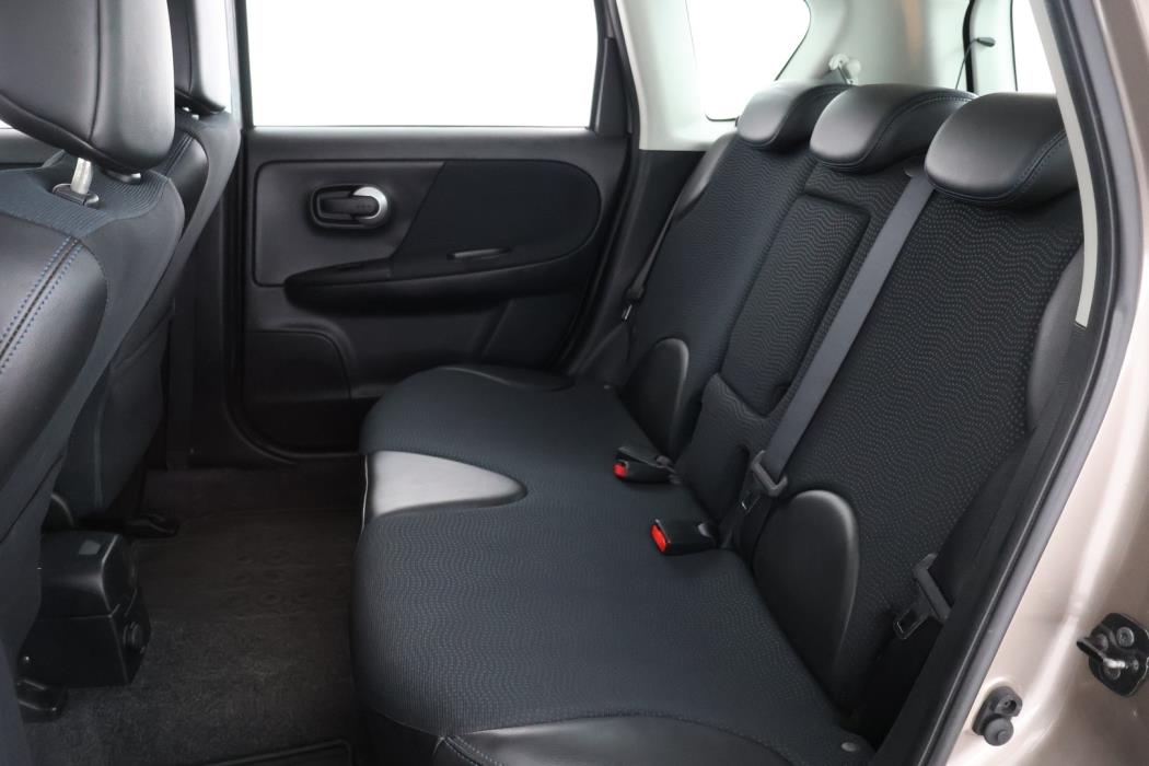 NISSAN Note 2013