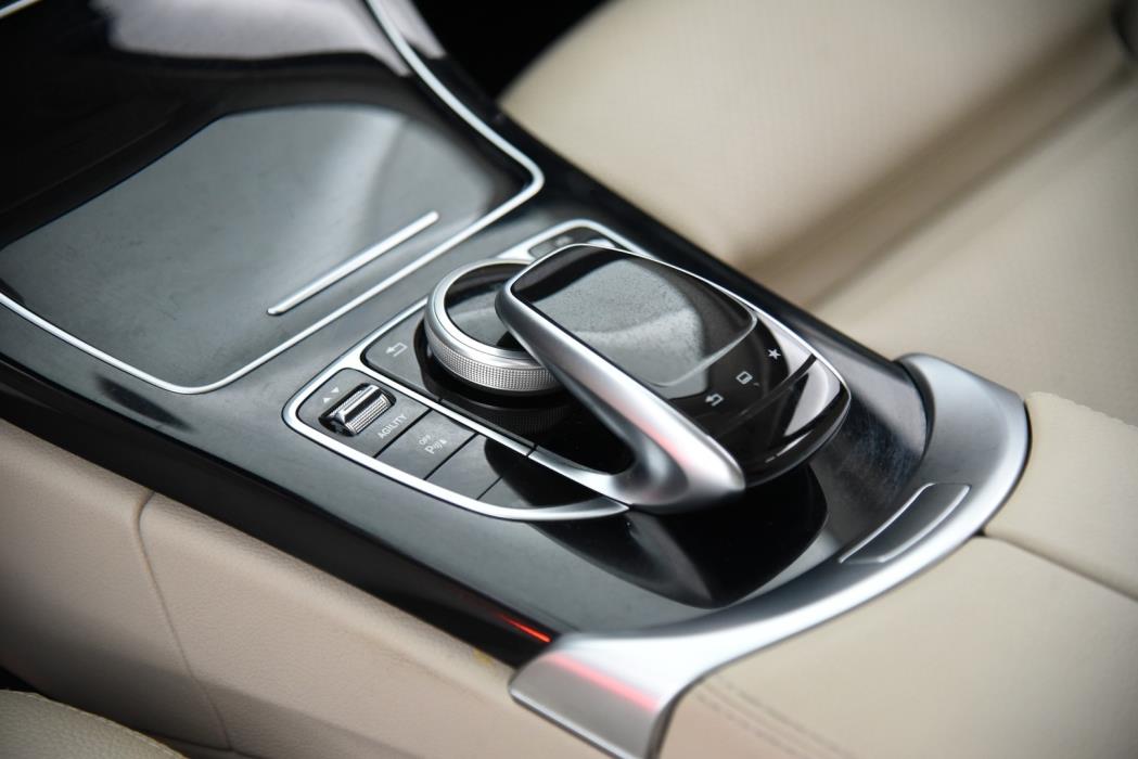 MERCEDES-BENZ C 2015