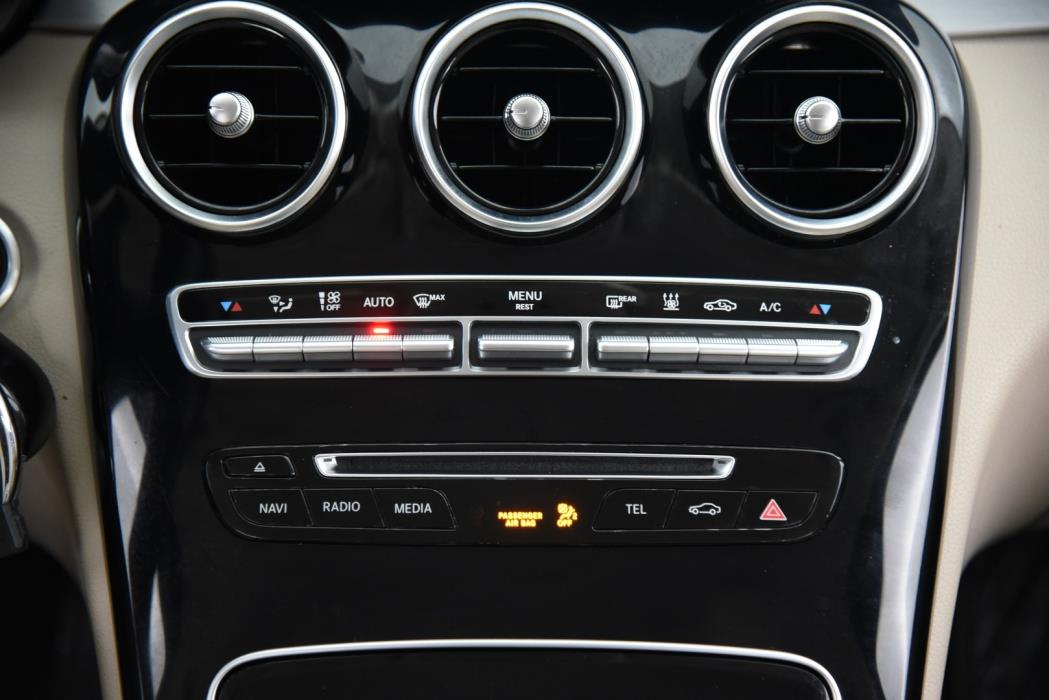 MERCEDES-BENZ C 2015