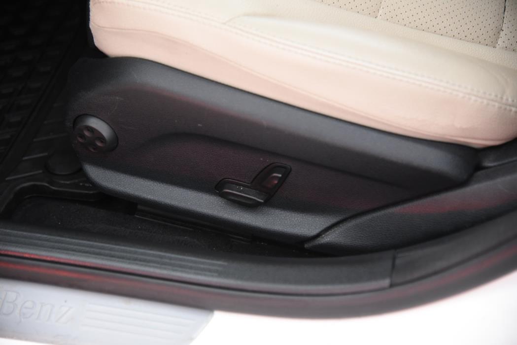 MERCEDES-BENZ C 2015