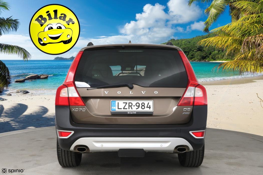 VOLVO XC70 2012