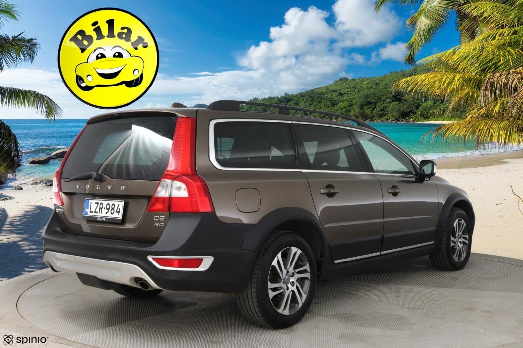 VOLVO XC70 2012
