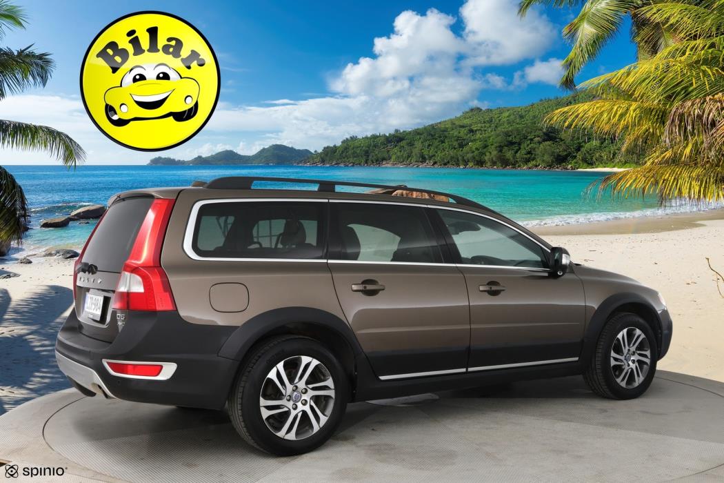 VOLVO XC70 2012