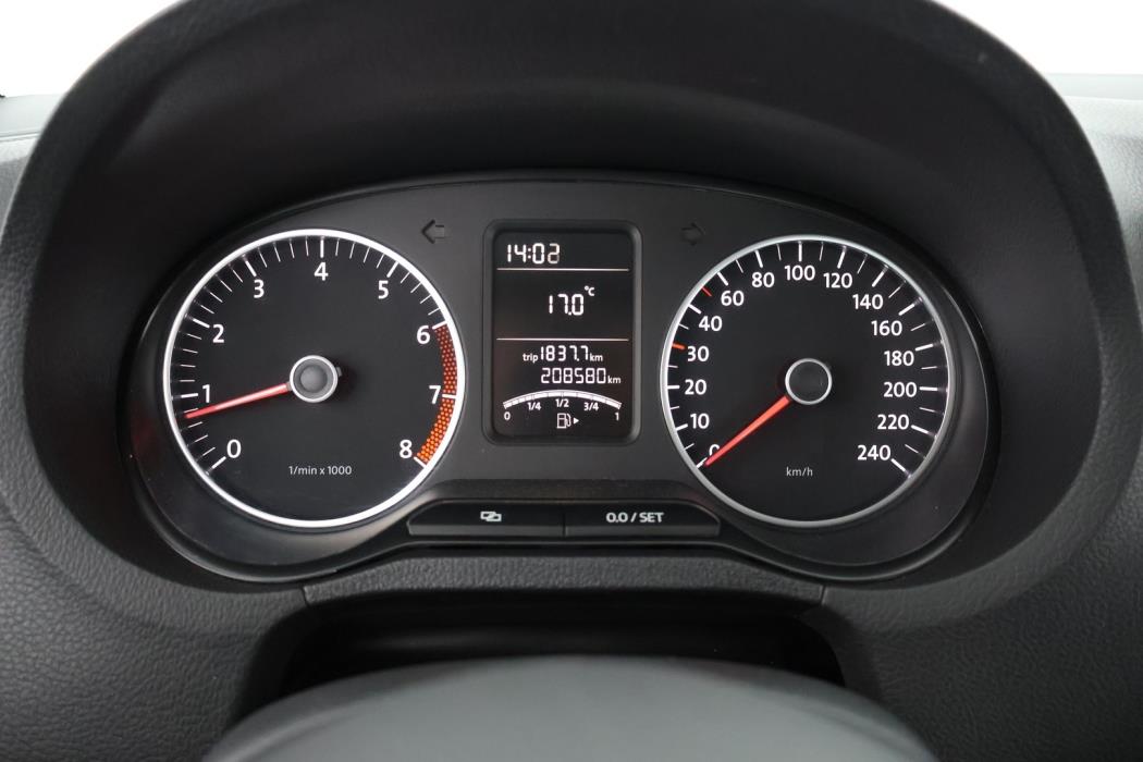 VOLKSWAGEN Polo 2011