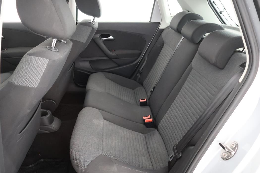 VOLKSWAGEN Polo 2011