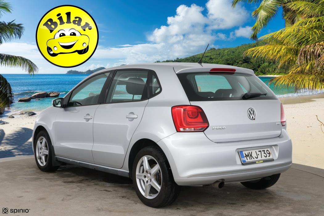 VOLKSWAGEN Polo 2011