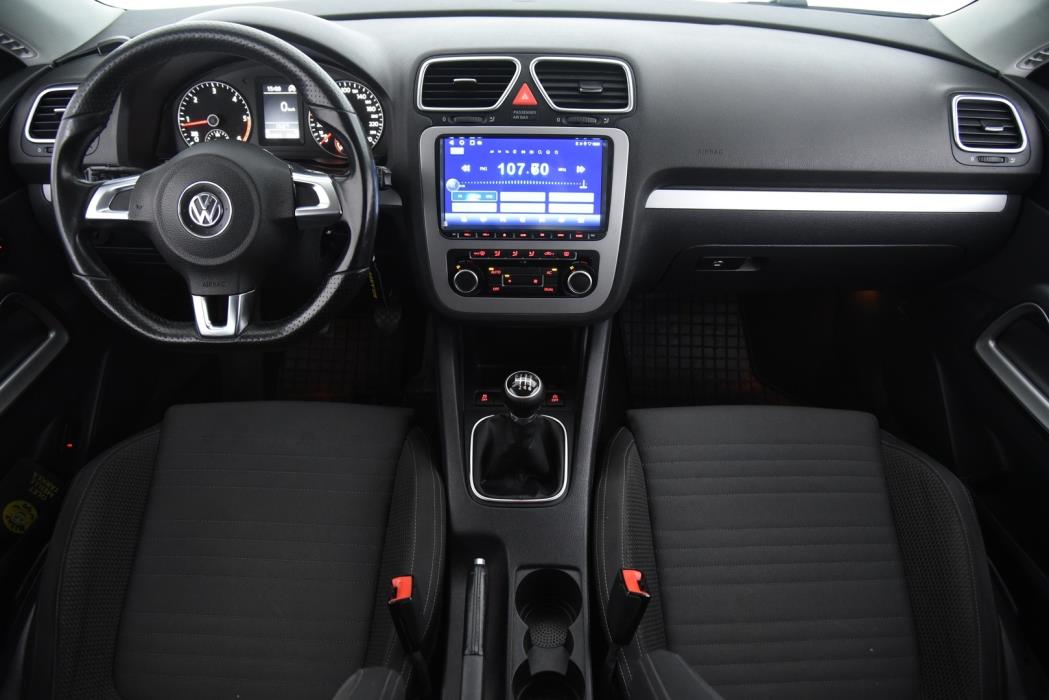 VOLKSWAGEN Scirocco 2012