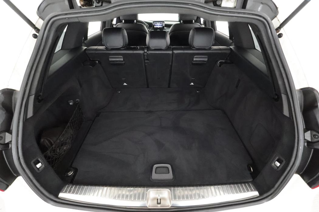 MERCEDES-BENZ C 2016