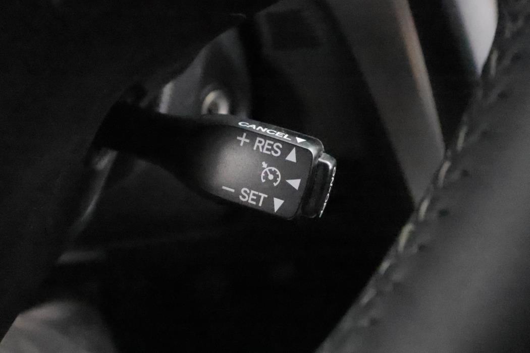 TOYOTA Avensis 2016