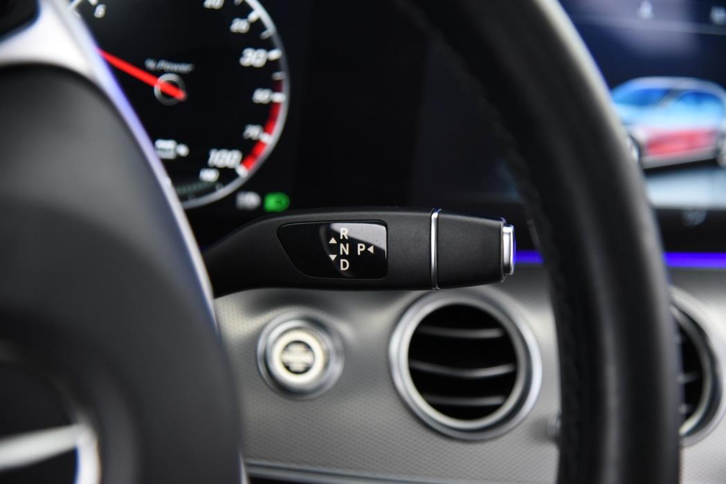 MERCEDES-BENZ E 2016