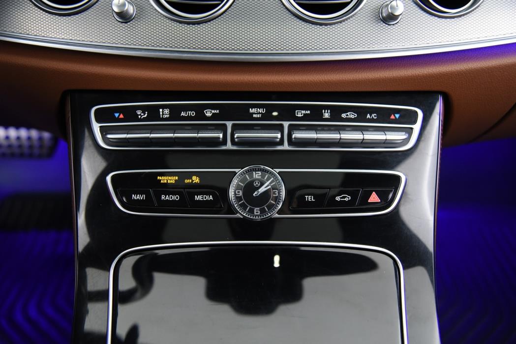 MERCEDES-BENZ E 2016