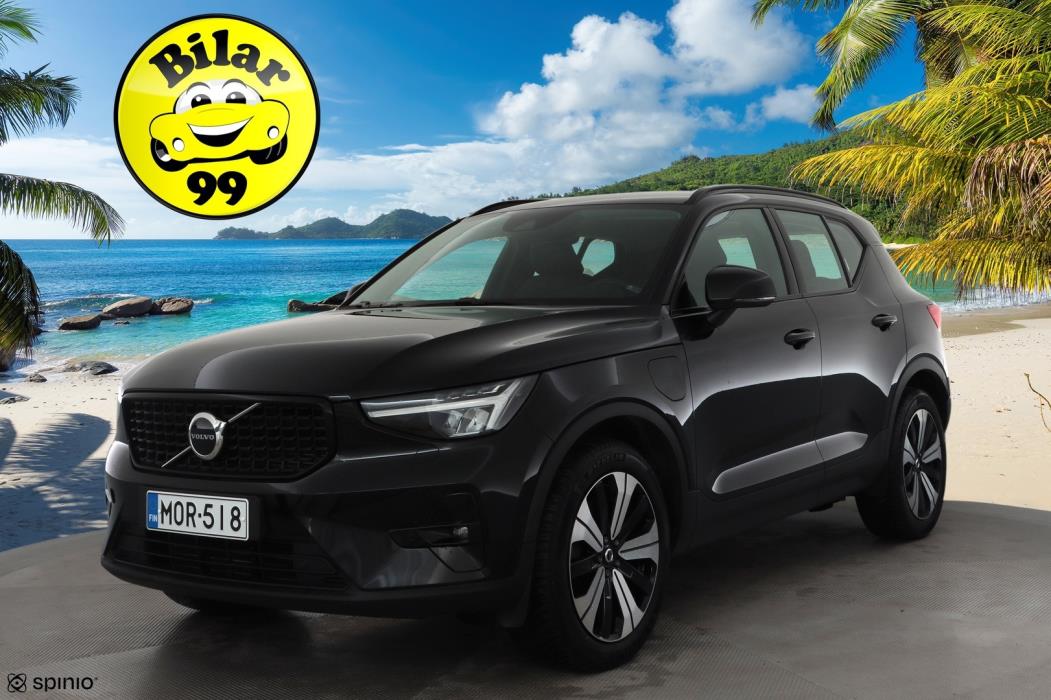 VOLVO XC40 2023
