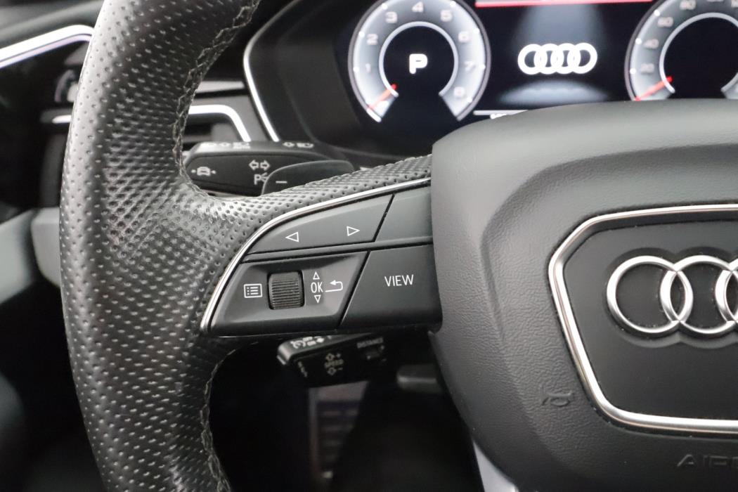 AUDI A4 2023