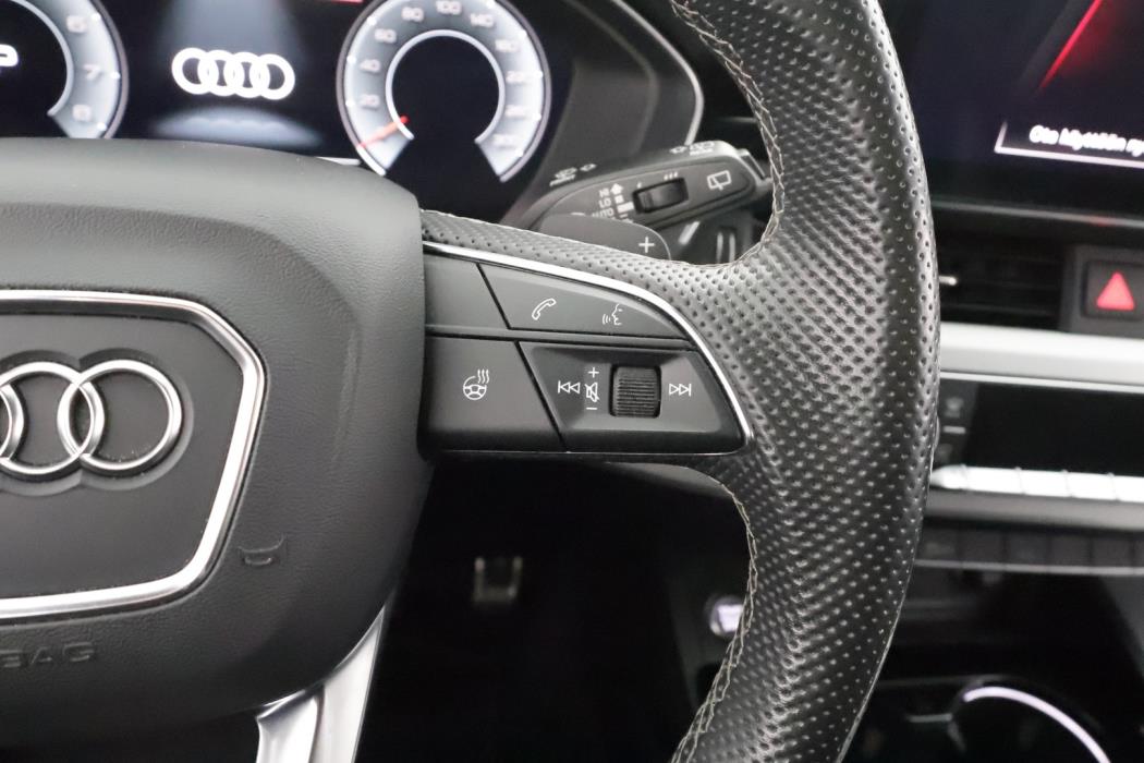 AUDI A4 2023
