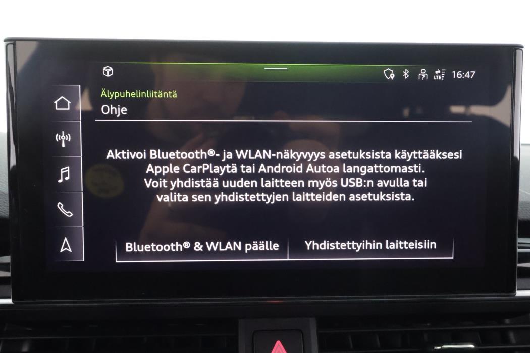 AUDI A4 2023