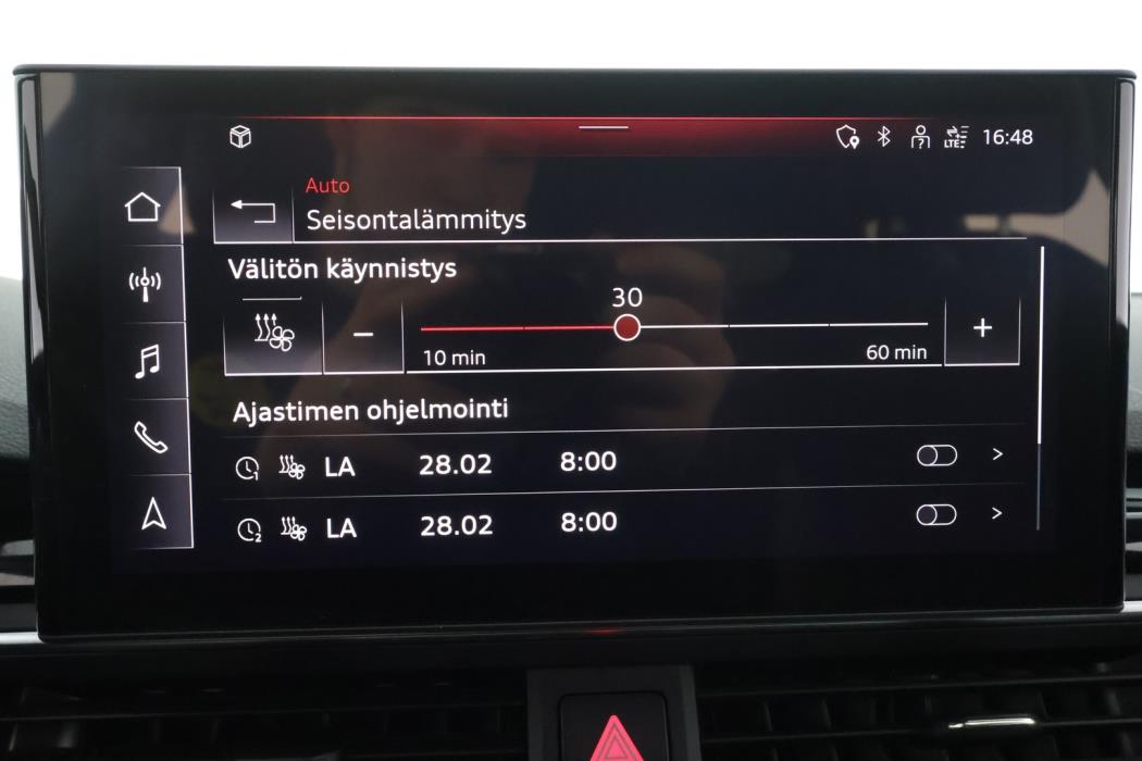 AUDI A4 2023