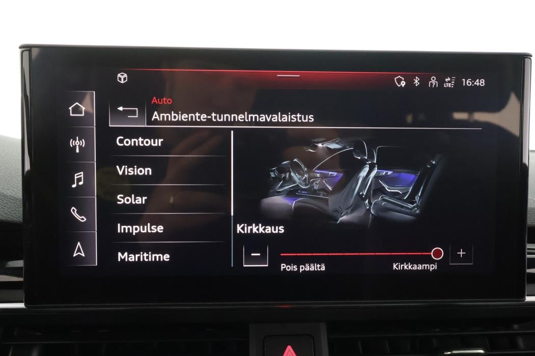 AUDI A4 2023