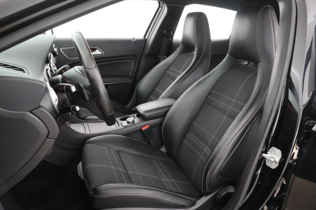 MERCEDES-BENZ GLA 2016