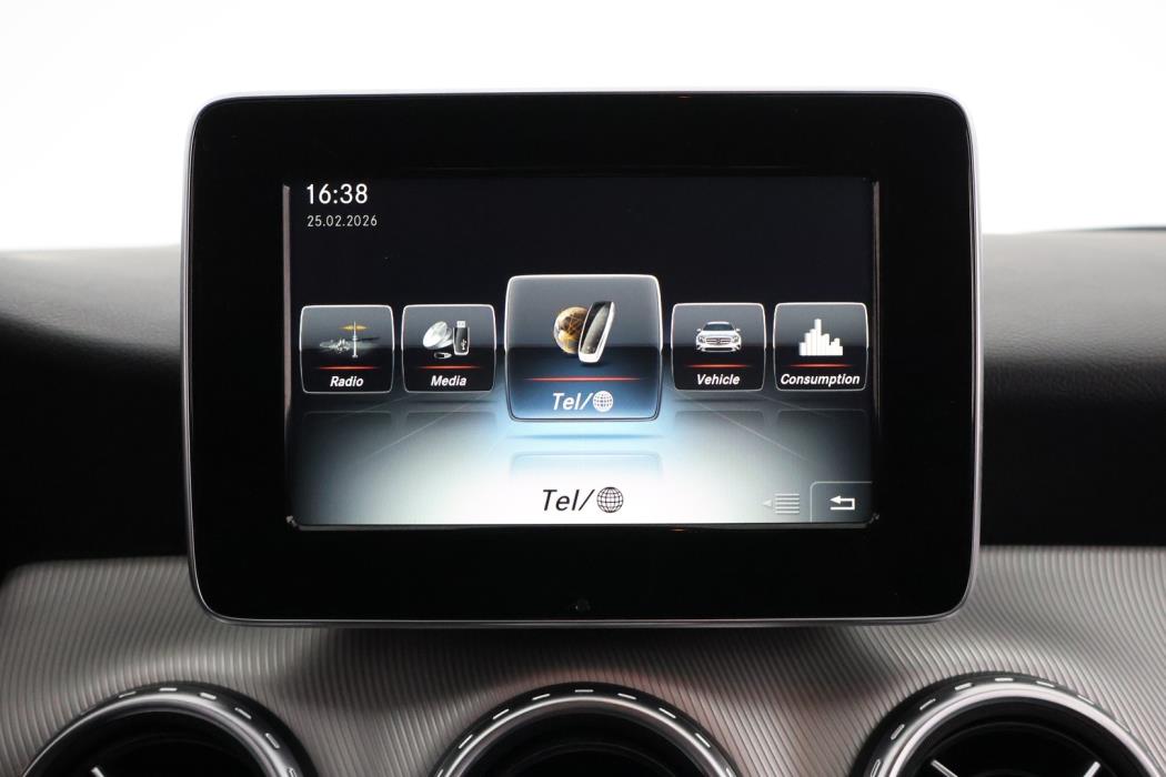 MERCEDES-BENZ GLA 2016