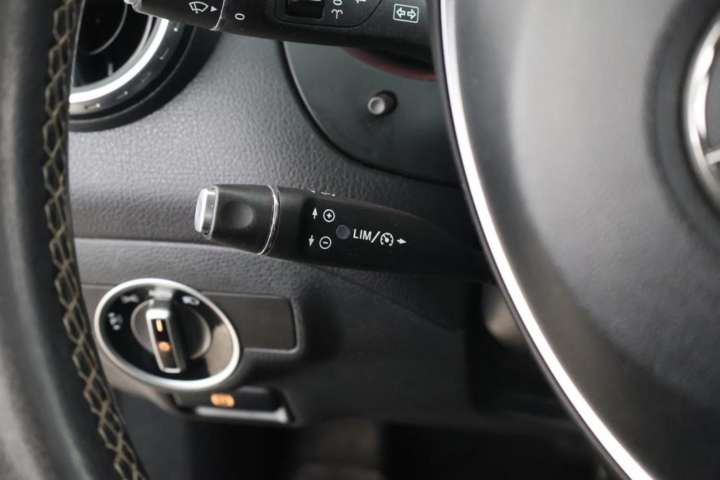 MERCEDES-BENZ GLA 2016