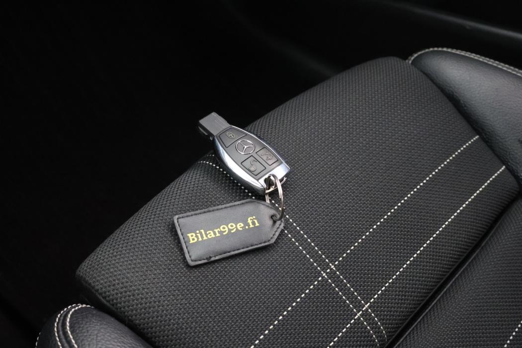 MERCEDES-BENZ GLA 2016