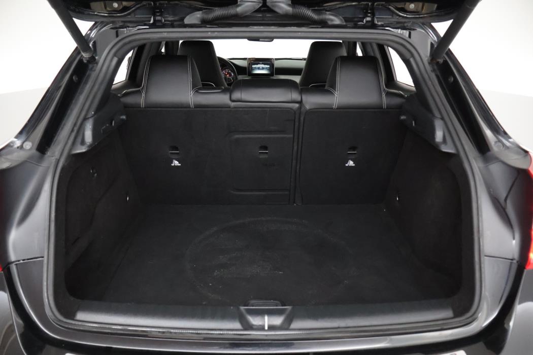 MERCEDES-BENZ GLA 2016