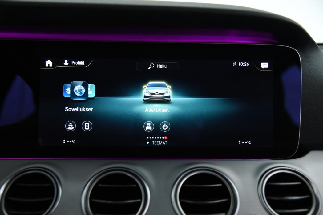 MERCEDES-BENZ E 2021