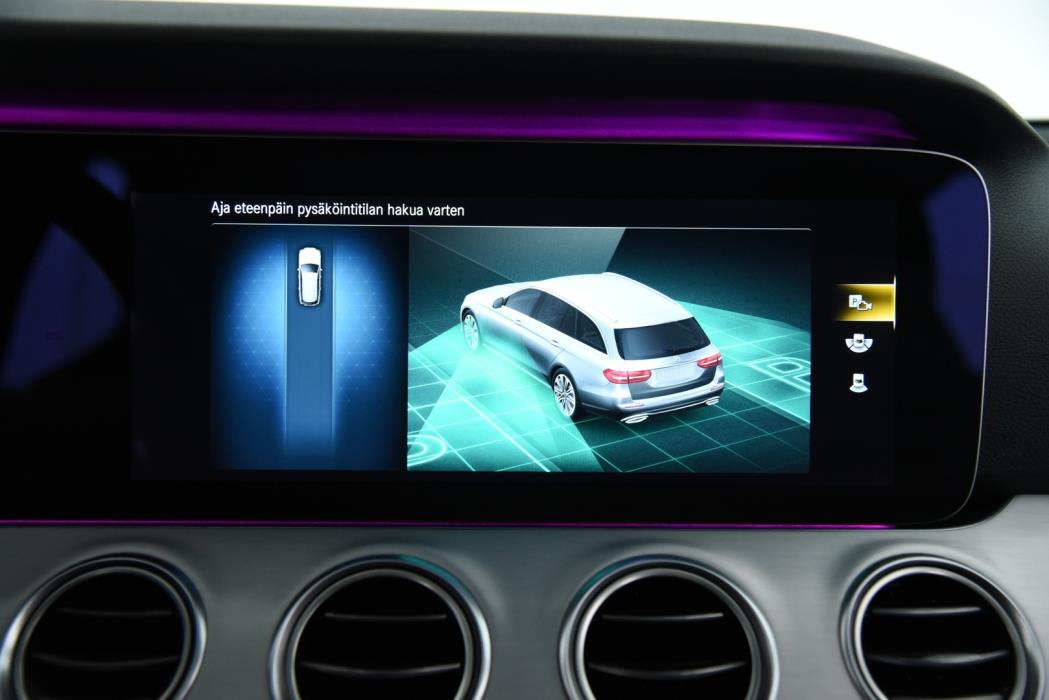 MERCEDES-BENZ E 2021