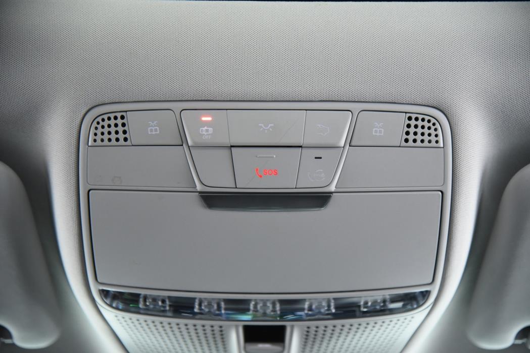 MERCEDES-BENZ E 2021