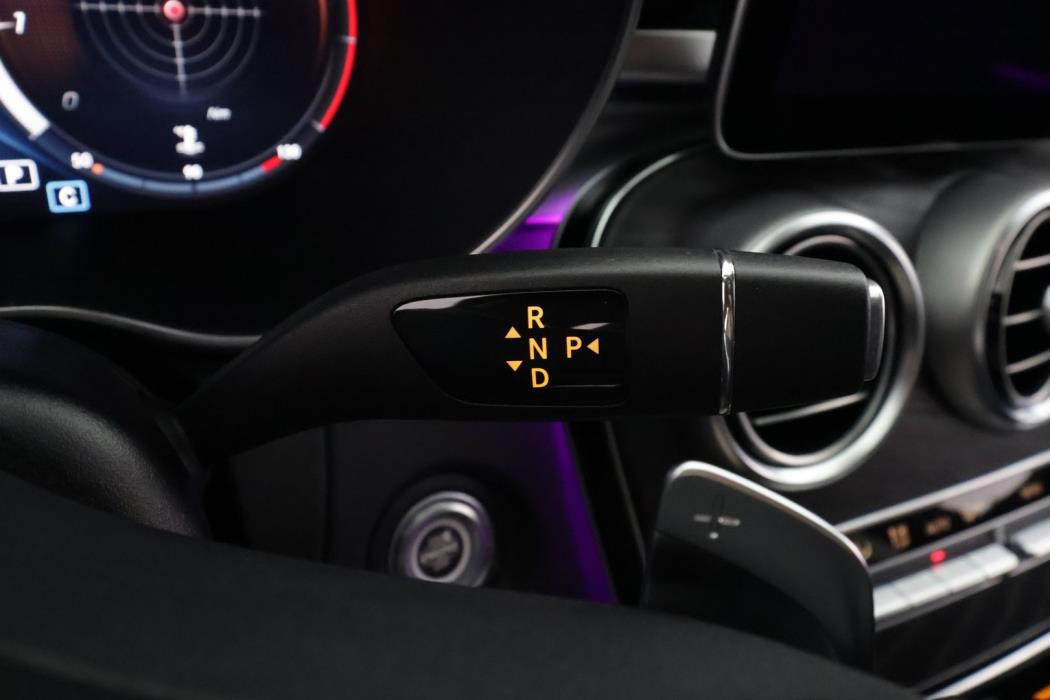 MERCEDES-BENZ C 2019