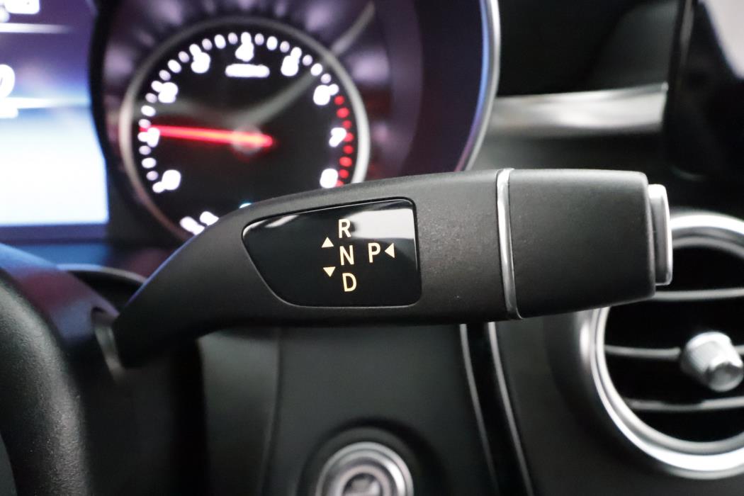 MERCEDES-BENZ C 2019