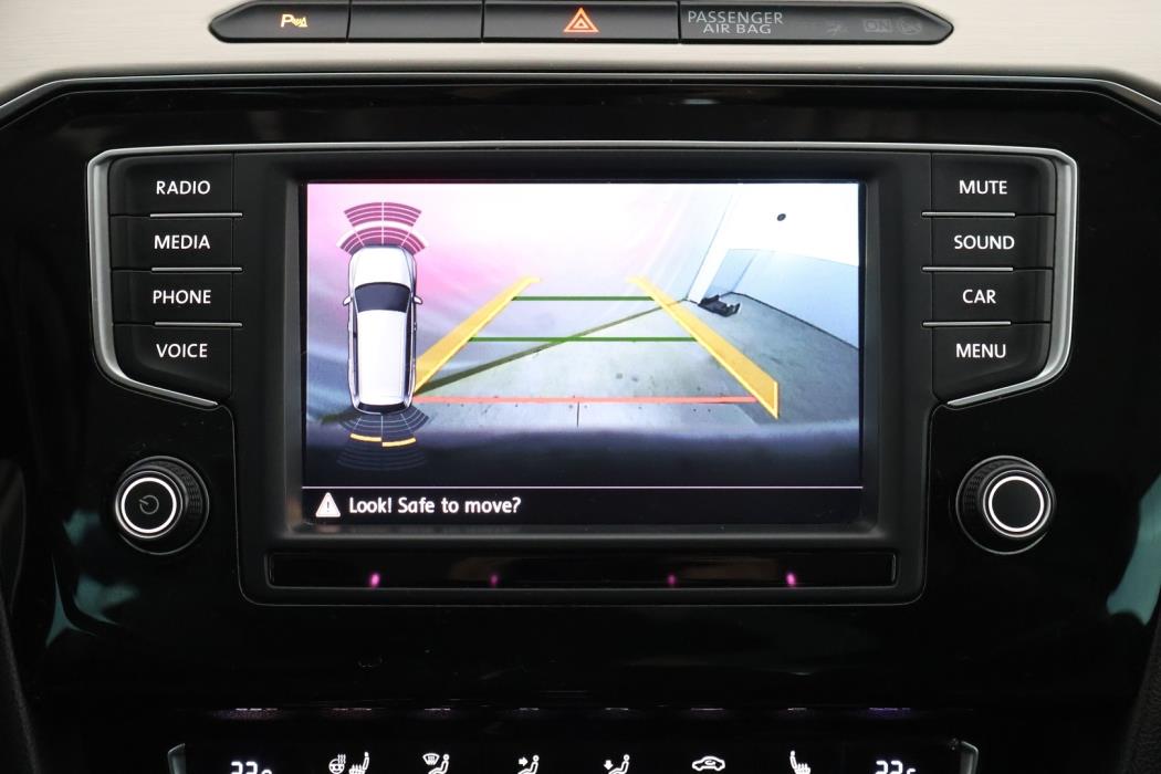 VOLKSWAGEN PASSAT 2015