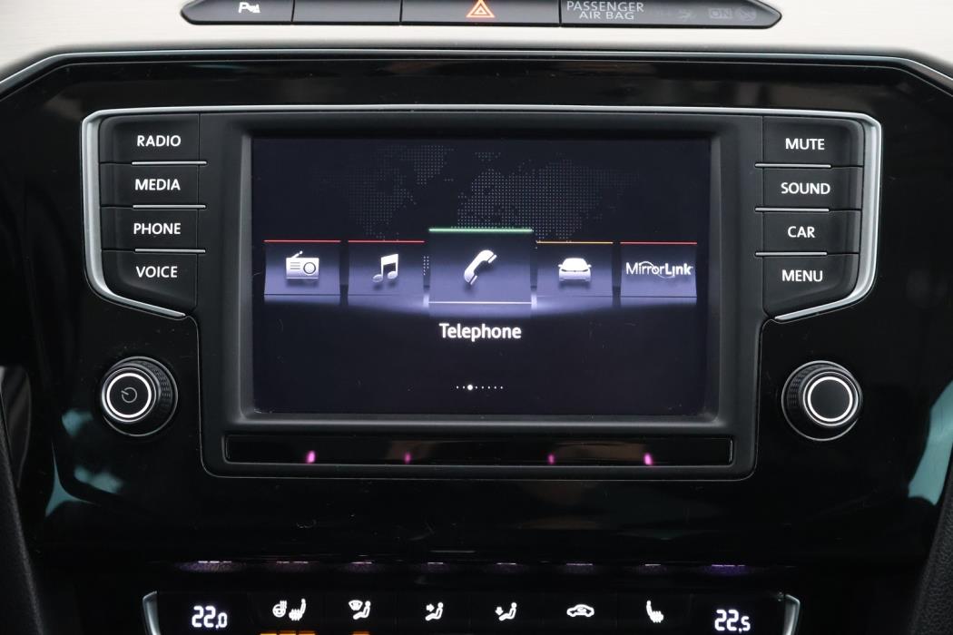 VOLKSWAGEN PASSAT 2015