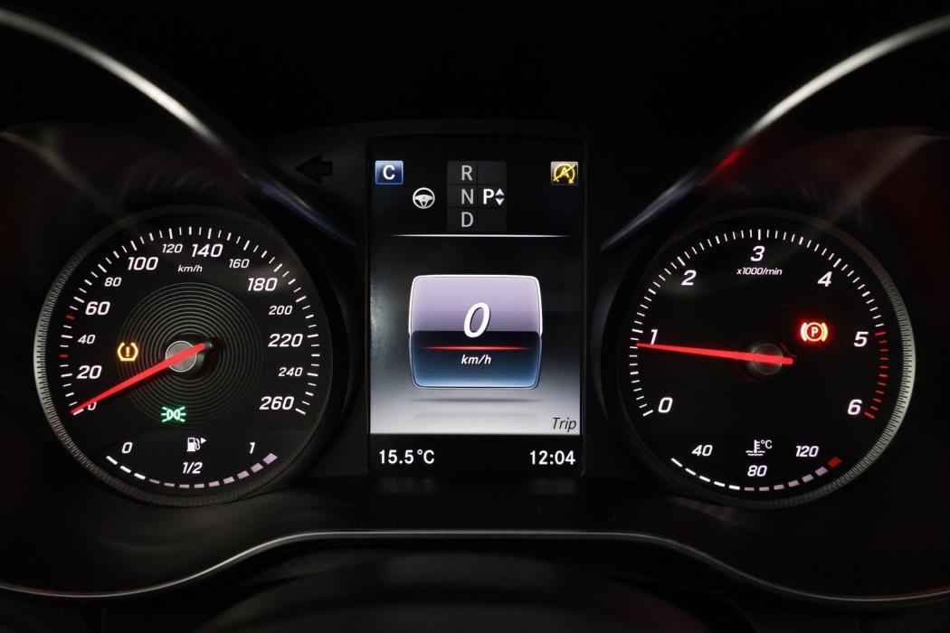 MERCEDES-BENZ C 2016