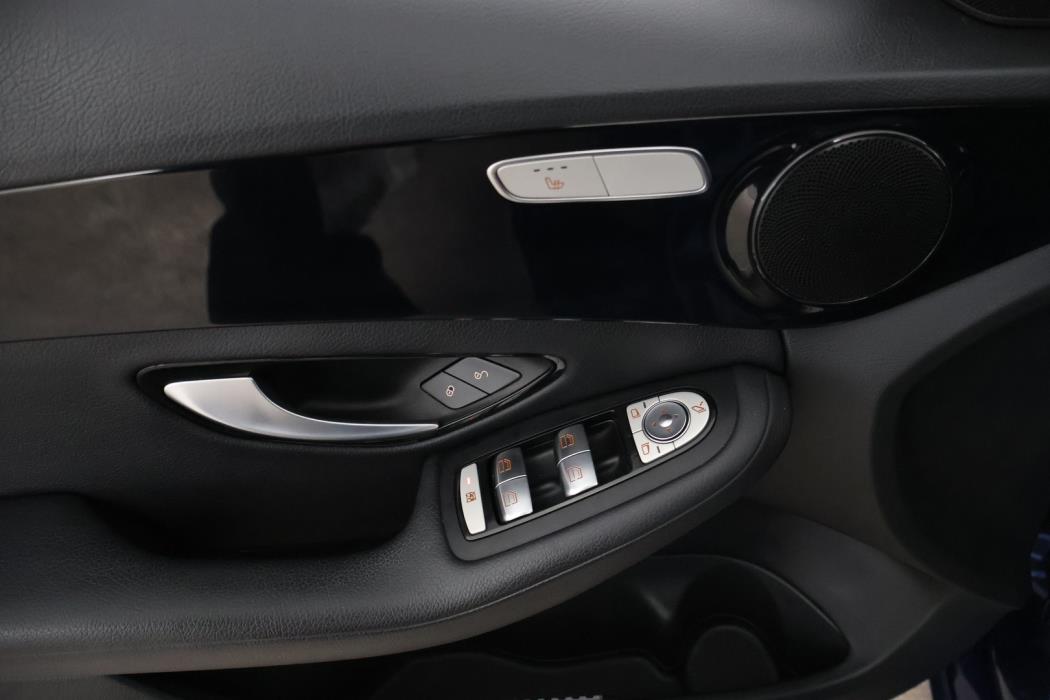 MERCEDES-BENZ C 2016