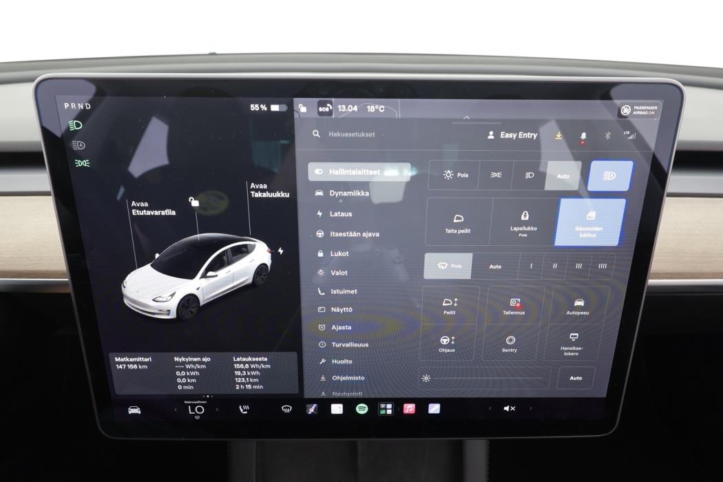 TESLA Model 3 2021